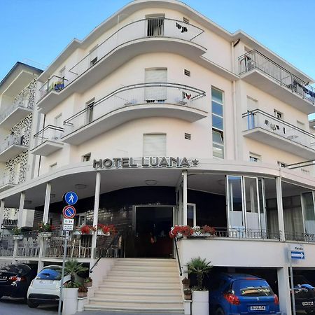 Hotel Luana Римини Екстериор снимка